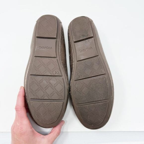 Vionic Metallic Gold Leather Debbie Loafers Comfort Shoes Size 8.5W Wide EUC - Picture 6 of 9